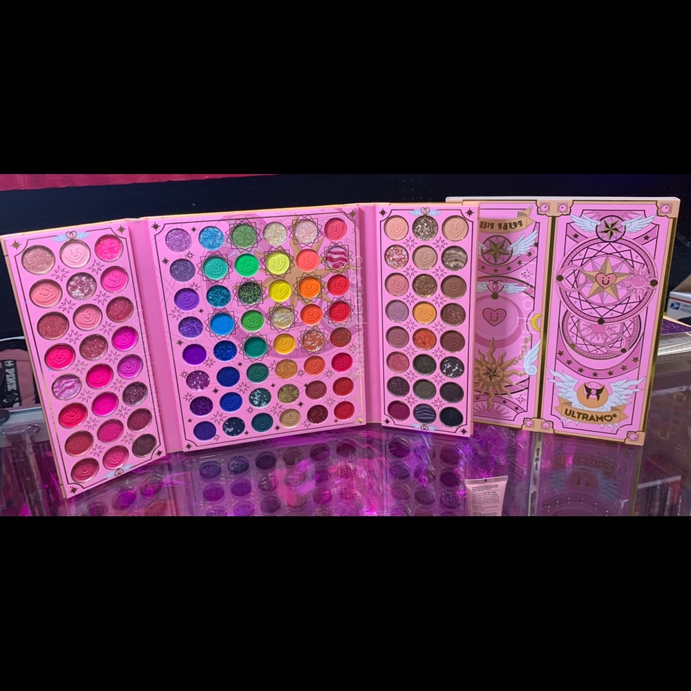 COPY - Ultramo Magic Cards Eyeshadow Palette